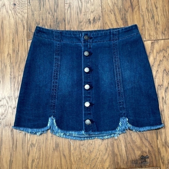 Tractr Other - Tractr Girls Denim Skirt Frayed hem size M